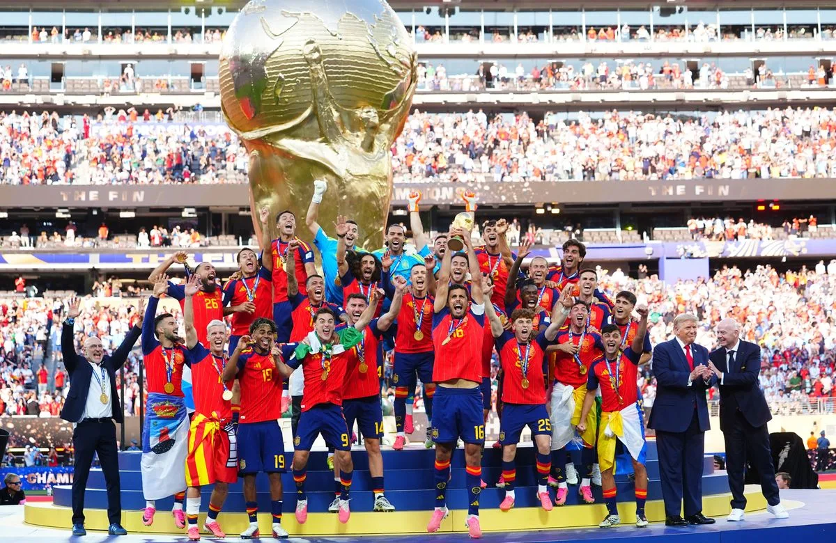 インファンティーノ会長がW杯売却計画を全面撤回、土下座の謝罪