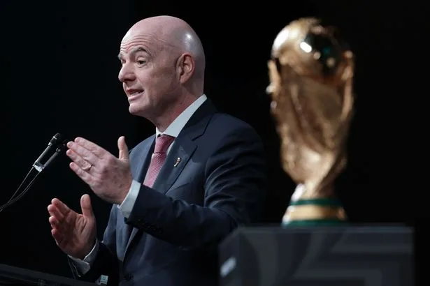 インファンティーノ会長に退任要求99％！W杯売却案撤回も信任失う