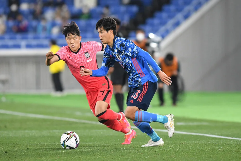 浦和、W杯戦士山根視来を完全移籍で獲得！背番号6でJ復帰