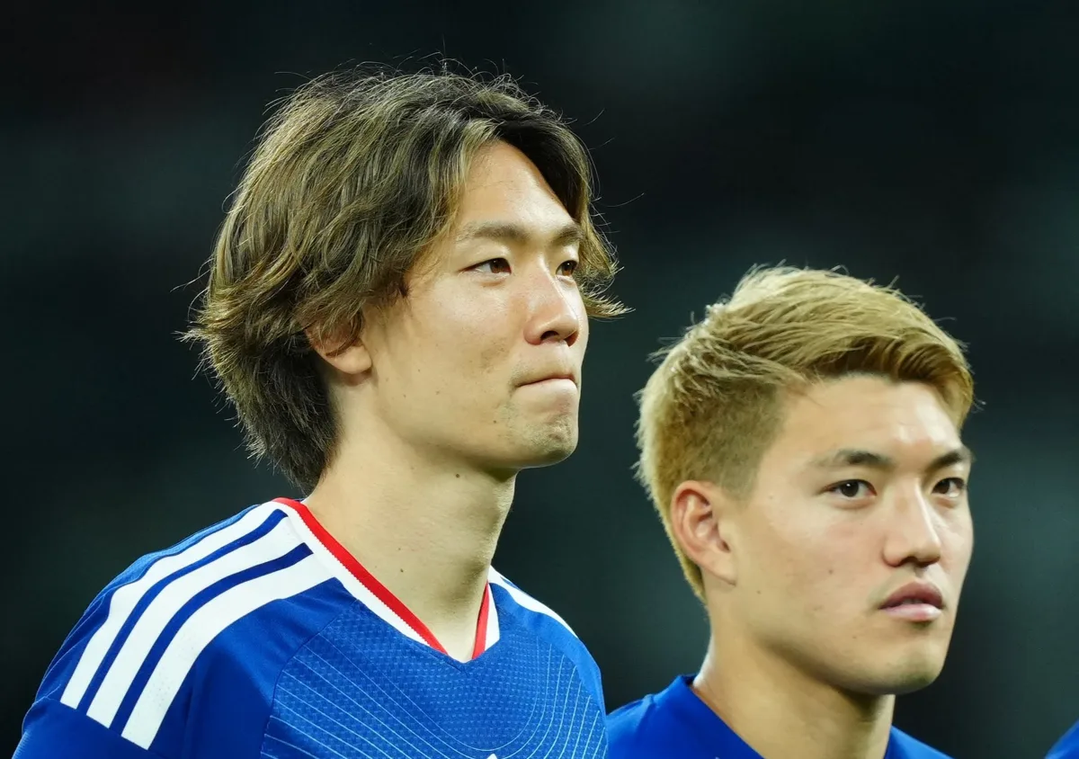 板倉滉に試練！アヤックス退団の可能性浮上、オランダ代表DF補強で守備陣再編へ