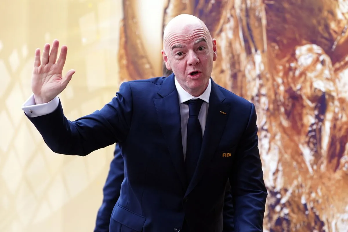ウェールズFAが異例の不支持表明!インファンティーノFIFA会長に退任圧力